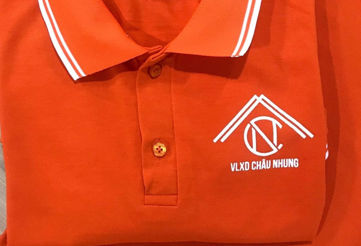 In áo đồng phục tại Thiên Việt.