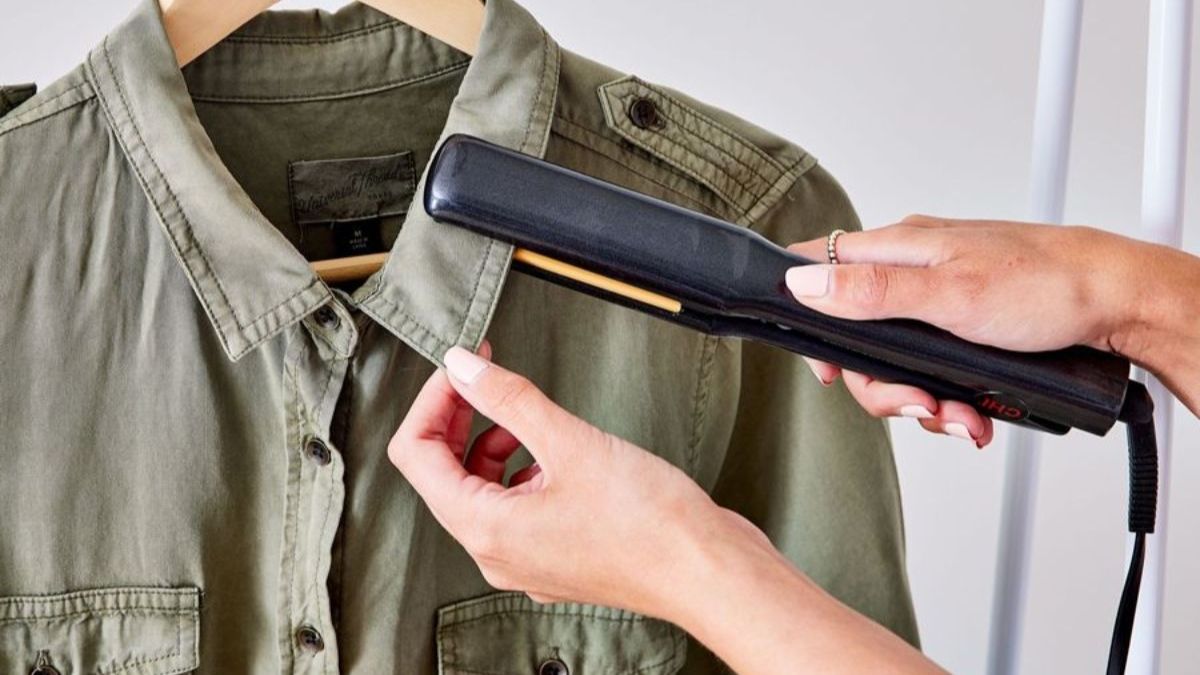 Chống Nhăn Quần Áo Nhanh Với Máy Duỗi Tóc