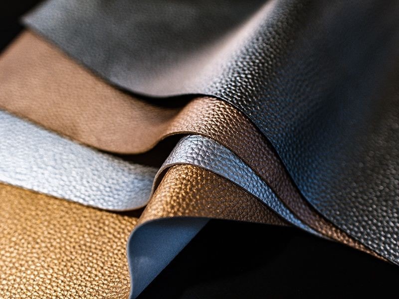 Vải Da – Chất Liệu Cá Tính, Bền Bỉ Và Giữ Ấm Tốt Cho Mùa Đông