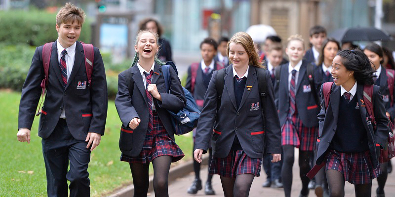 Đồng phục học sinh nước úc