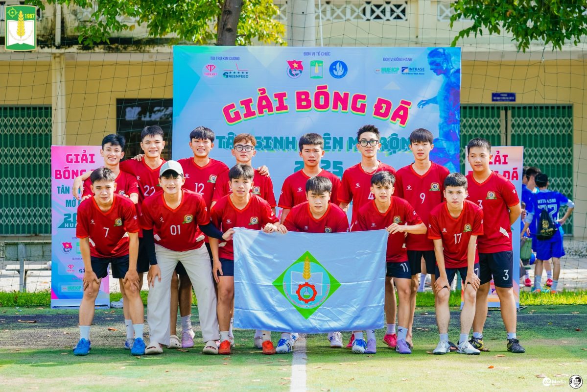 Giải bóng đá Tân sinh viên Nông Lâm Huế 2025