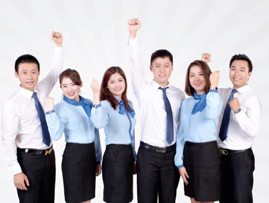 Bí Quyết Bảo Quản Đồng Phục Công Ty Luôn Như Mới Sau Nhiều Năm