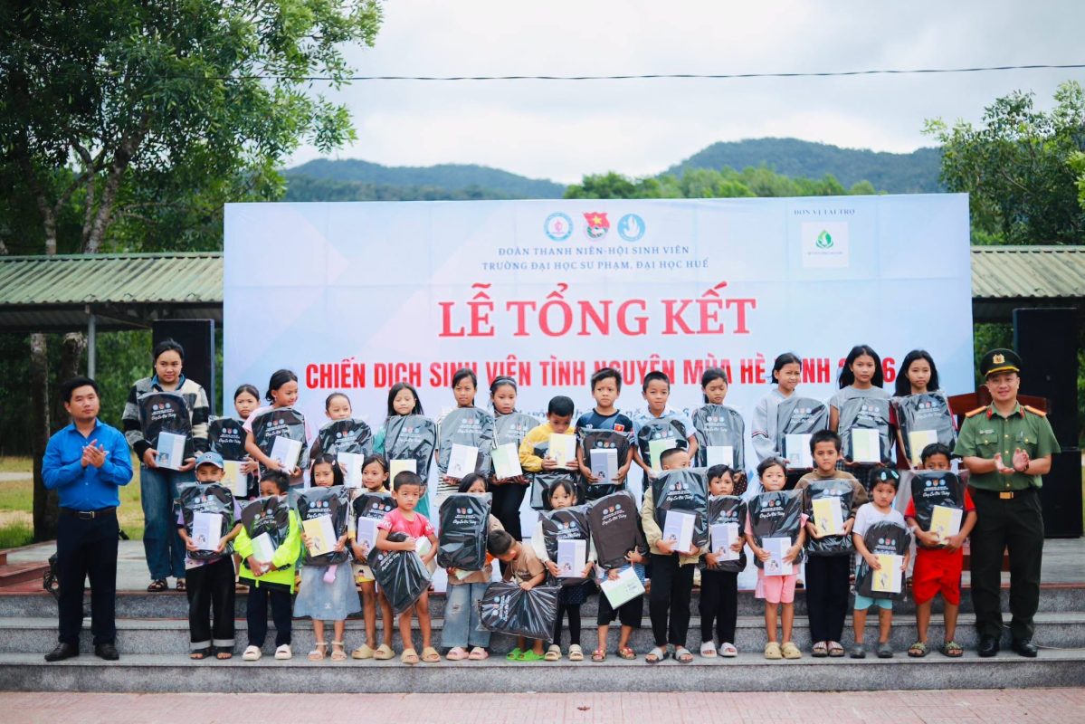 Chiến Dịch Sinh Viên Tình Nguyện Mùa Hè Xanh – Nơi Tuổi Trẻ Viết Nên Những Giá Trị Đẹp
