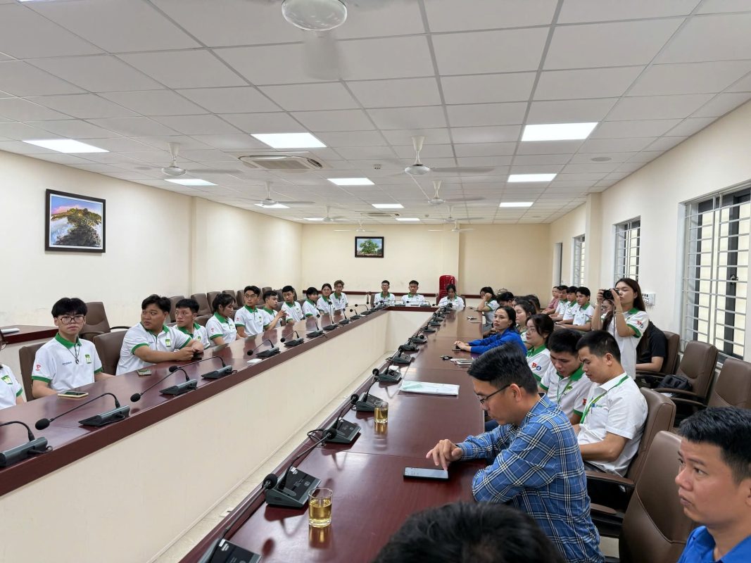 Đồng Phục Thiên Việt Đồng Hành Cùng Chiến Dịch Mùa Hè Xanh 2026 Đại Học Nông Lâm Huế