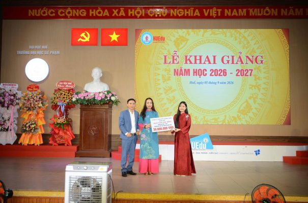 Thiên Việt trao học bổng 30 triệu đồng tại Đại học Sư phạm Huế